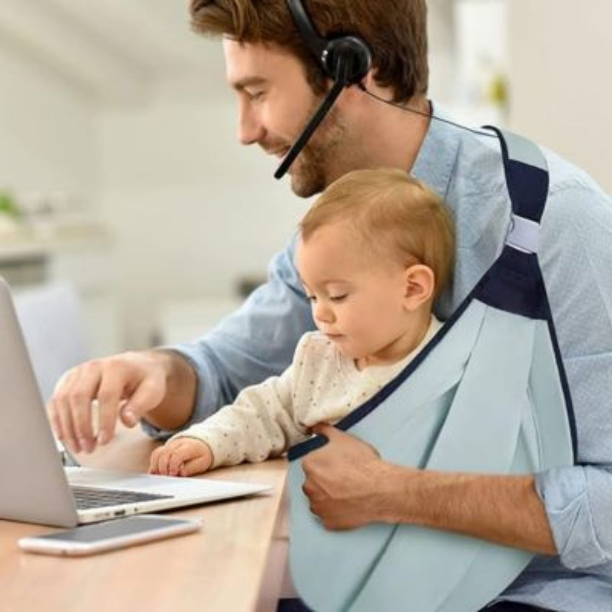 porte-bebe-naissance-baby-carrying-strap-papa-travail